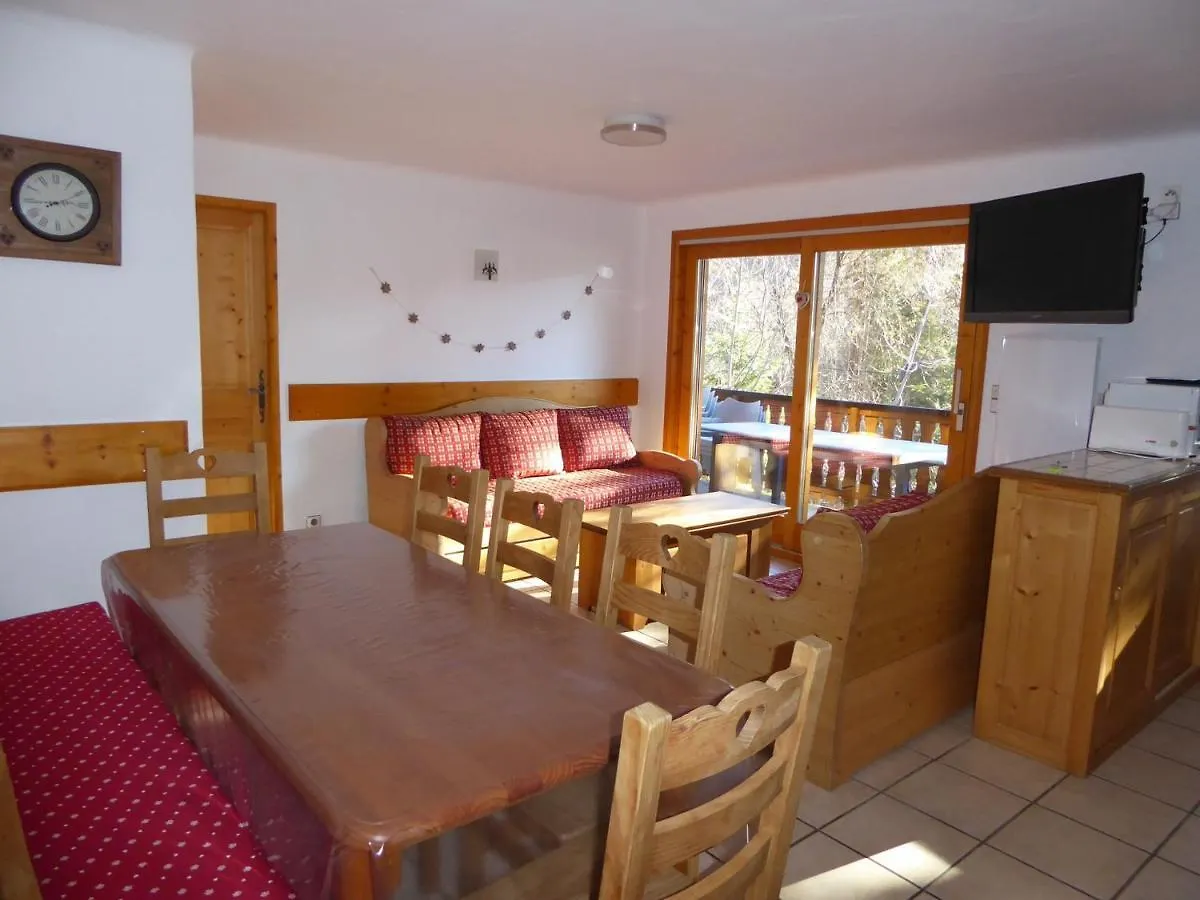 Chalet Spacieux Avec Terrasse, Proche Commerces Et Telecabine, Garage Et Parking Inclus - Fr-1-464-37 La Plagne France
