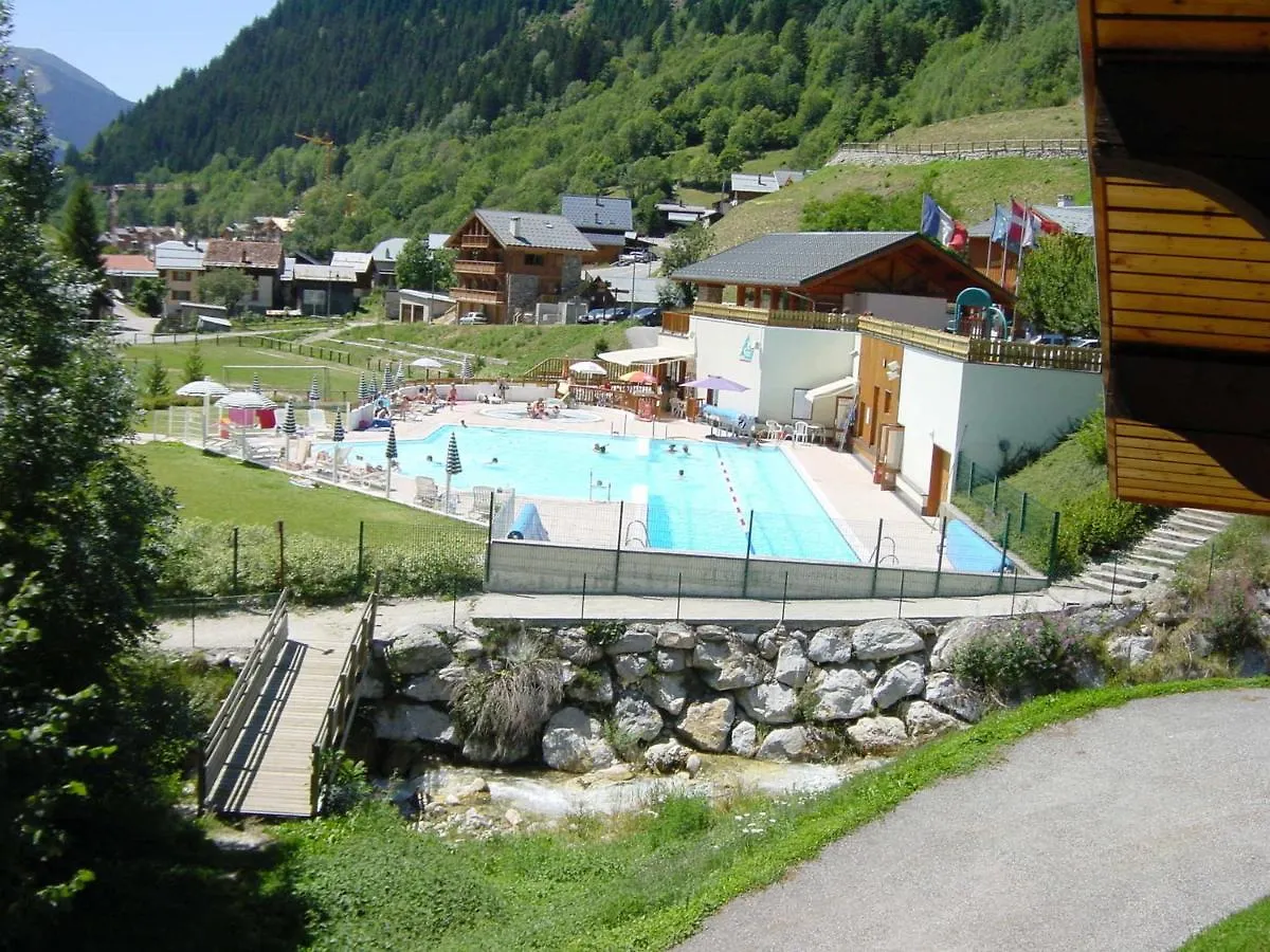 Chalet Spacieux Avec Terrasse, Proche Commerces Et Telecabine, Garage Et Parking Inclus - Fr-1-464-37 La Plagne