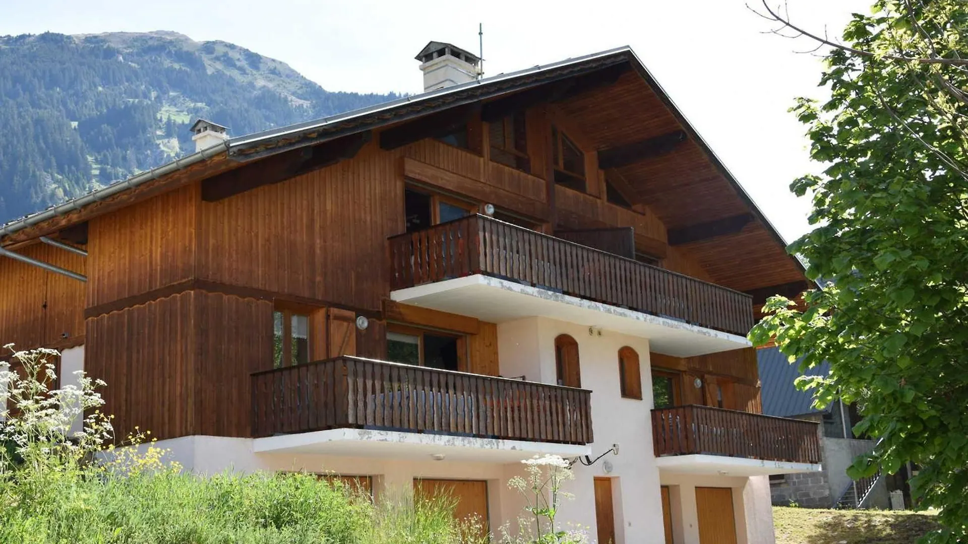 Chalet Spacieux Avec Terrasse, Proche Commerces Et Telecabine, Garage Et Parking Inclus - Fr-1-464-37 La Plagne